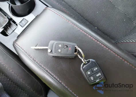 2015 Chevrolet Equinox 1Lt из США, поврежденный, VIN 2GNALBEK7F1137068